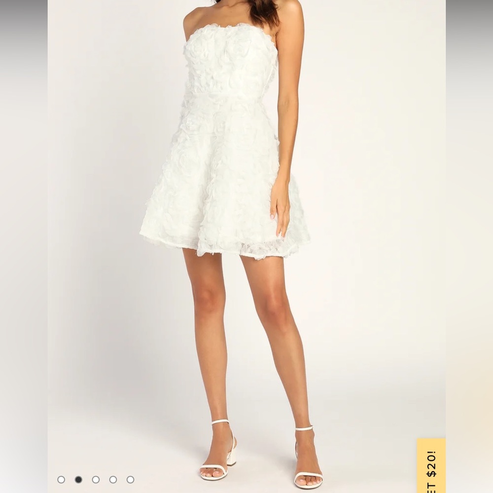 Lulu’s Strapless A-Line Mini Wedding Dress